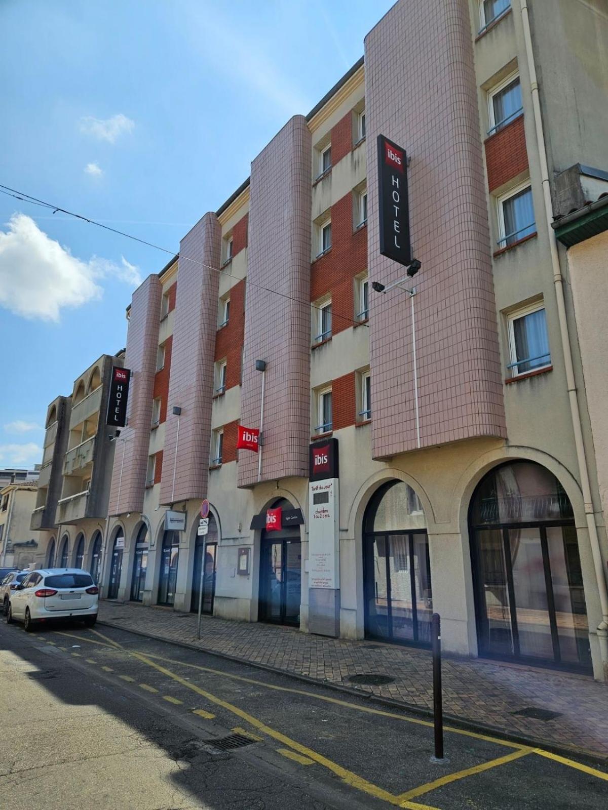 Ibis Agen Centre Gare Hotel Eksteriør billede