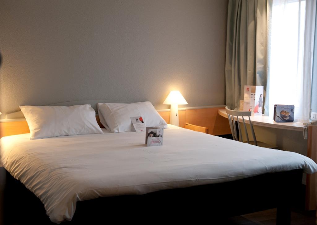 Ibis Agen Centre Gare Hotel Eksteriør billede
